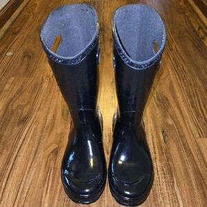 Navy Blue Bogs Rain Boots, Size 4